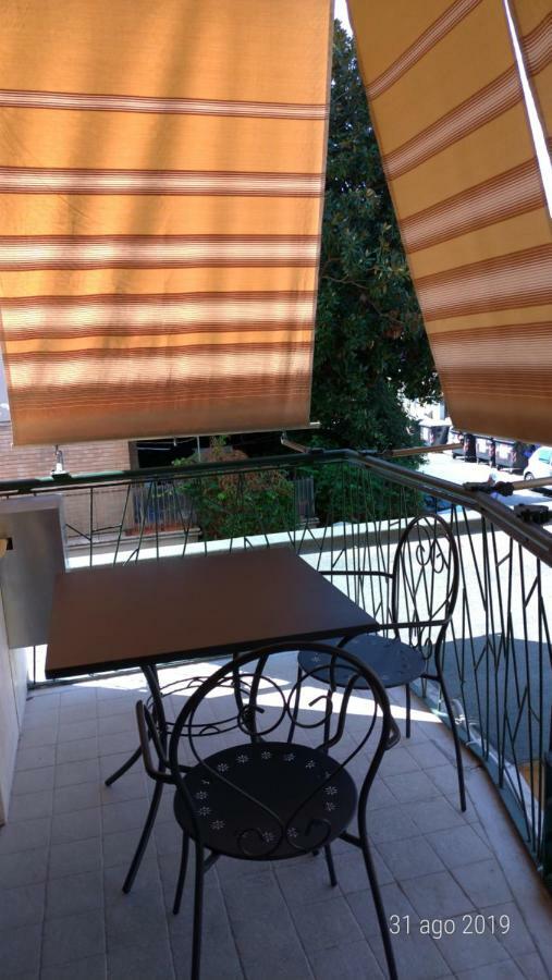 Casa Di Rosita Lägenhet Rom Exteriör bild